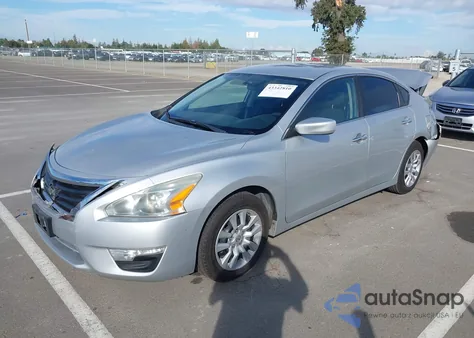 2015 Nissan Altima 2.5 S z USA, uszkodzony, nr VIN 1N4AL3AP2FC222450
